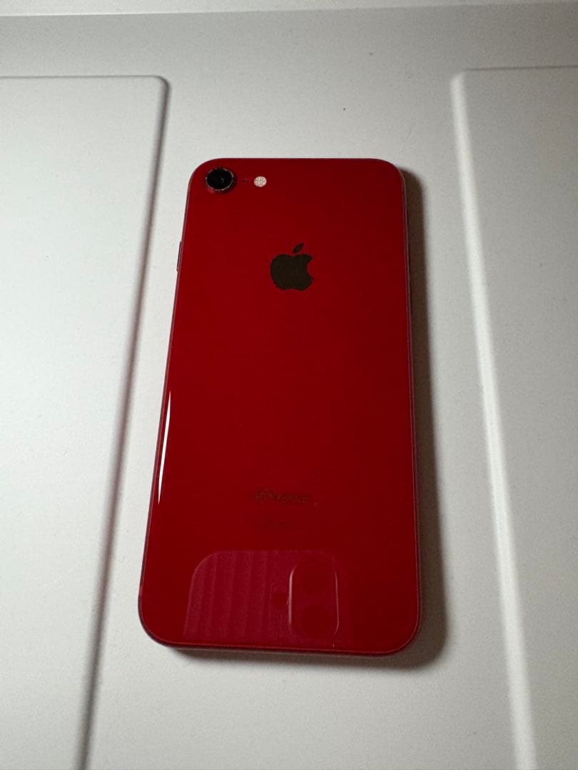 iPhone8 64GB RED - メルカリ