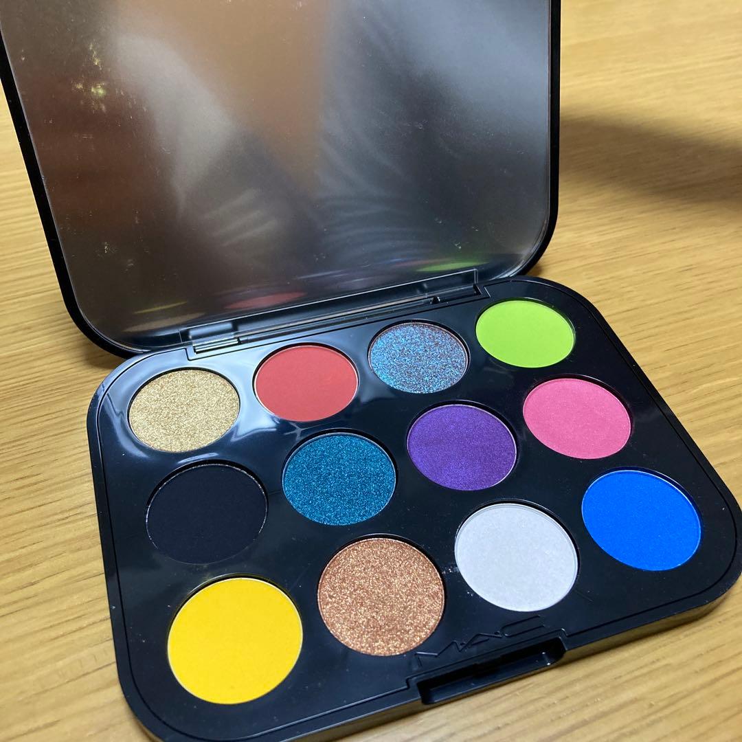 美品〈未使用〉MAC アイシャドウパレット 10色 M・A・C（マック） アイシャドウ 「M・A・C/マック」コネクト イン