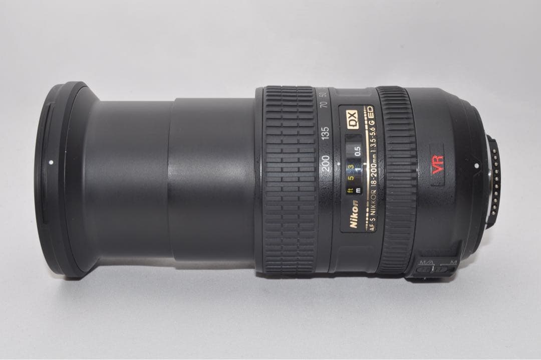 ☆美品☆ Nikon ニコン AF-S 18-200mm F3.5-5.6 VR