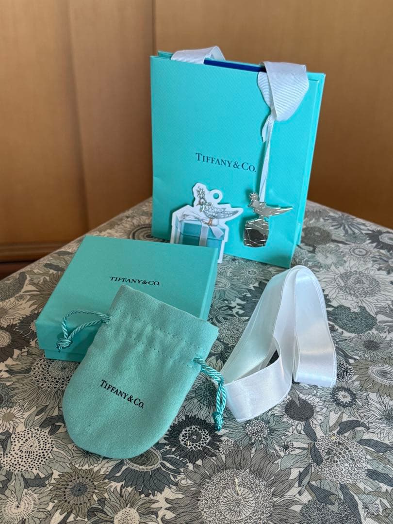 ティファニー Tiffany & Co. ショッパー 空箱 チャーム 巾着袋 - メルカリ