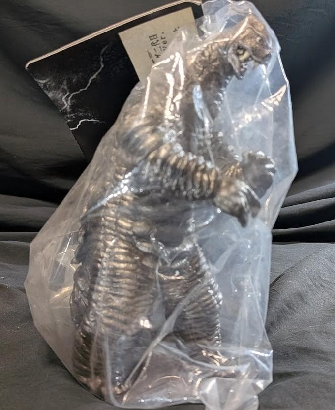 レッドキング二代目（CCP）ガンメタリックver. 500個限定ソフビ未開封