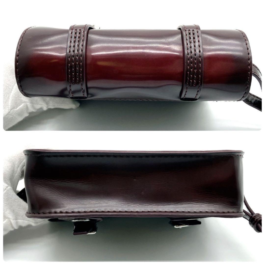 ドクターマーチン サッチェルバッグ 7インチ チェリーレッド