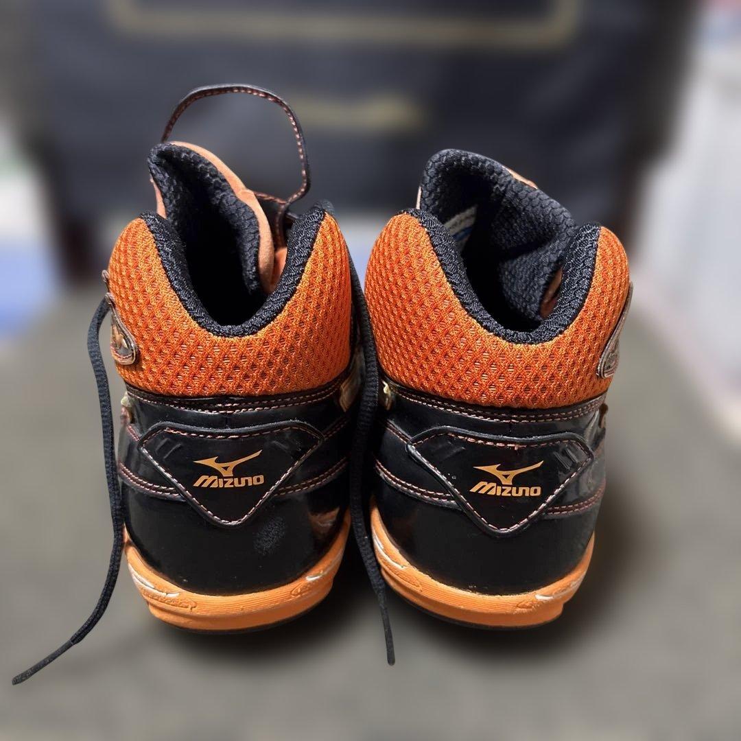 コ*チ様 小笠原道大氏　レプリカスパイク　27.5cm MIZUNO