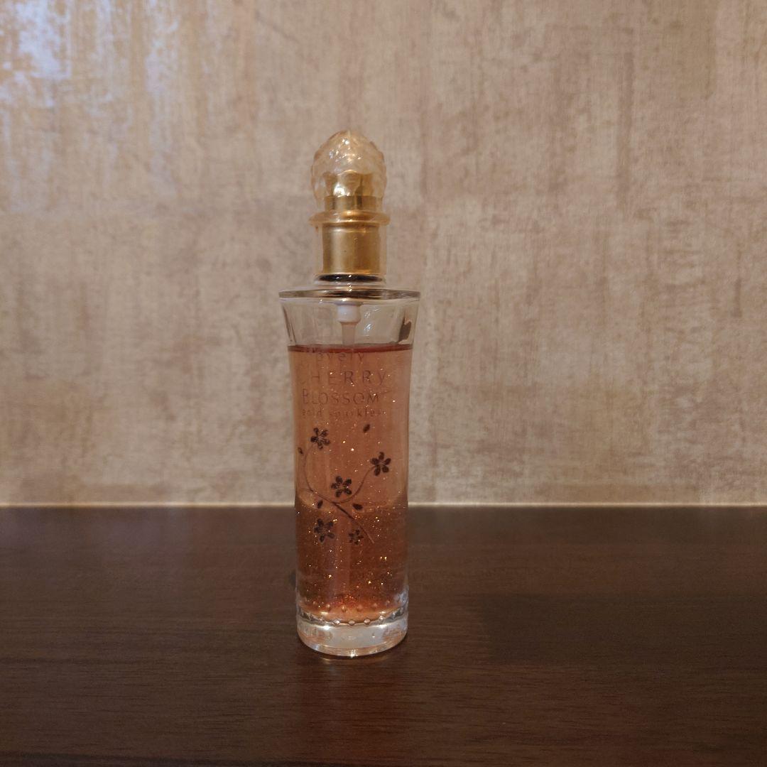 ゲラン　ラブリーチェリーブロッサム ゲラン / ラブリー チェリーブロッサムの公式商品情報｜美容・化粧品