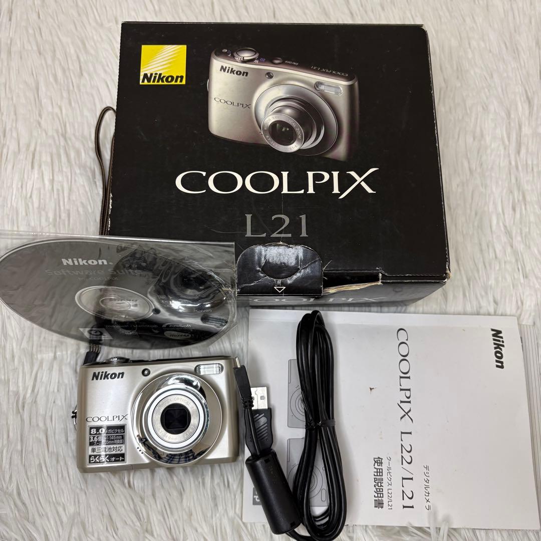 Nikon COOLPIX L21 箱 単三電池 シルバー コンデジ 動作品 - メルカリ