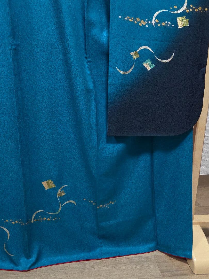 C5◇着物くつろぎ 桜に三日月模様 金銀彩 青緑 袷 正絹 成人式