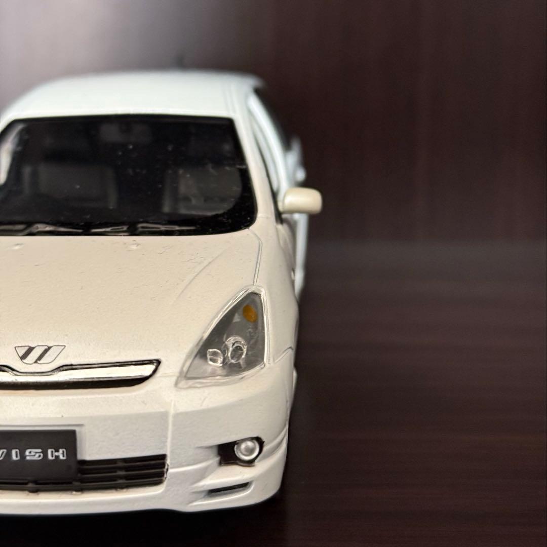 トヨタ ウィッシュ カラーサンプル ミニカー - メルカリ