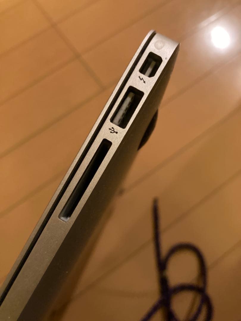 ジャンク MacBook Air モデル番号A1466(2012年) - メルカリ