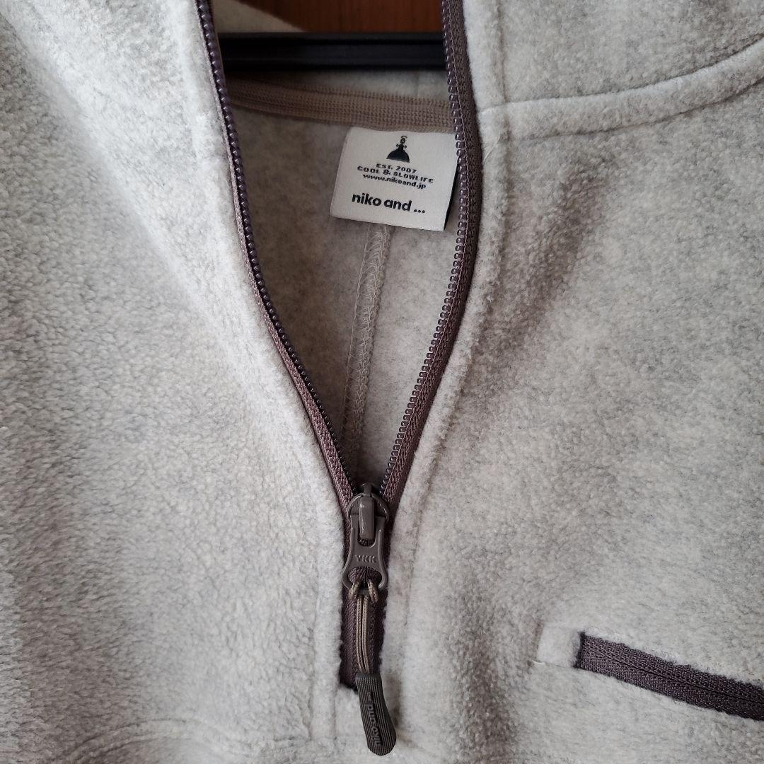 ニコアンド ソフトフリース切り替えZIPパーカー - メルカリ