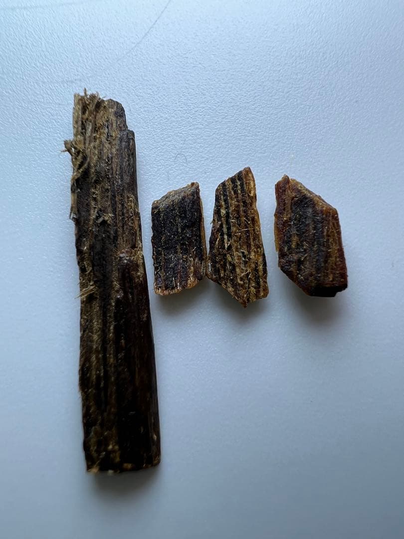 古渡命銘木 名香 米川常白銘 伽羅　銘【東雲】0.178g 香木/沈香/伽羅