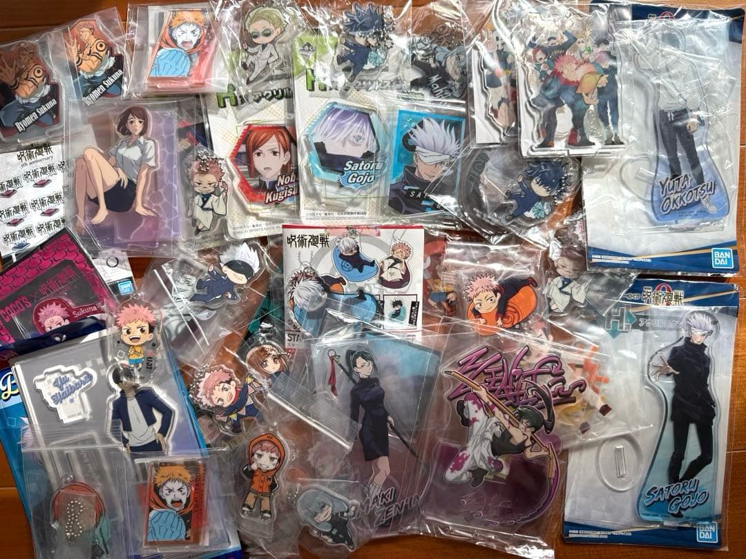 呪術廻戦 グッズ まとめ売り 500点以上 - メルカリ