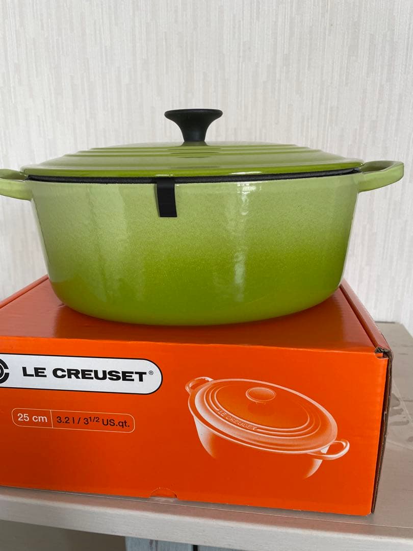LE CREUSET 25cm グリーン 両手鍋 ル クルーゼ - 調理器具人気