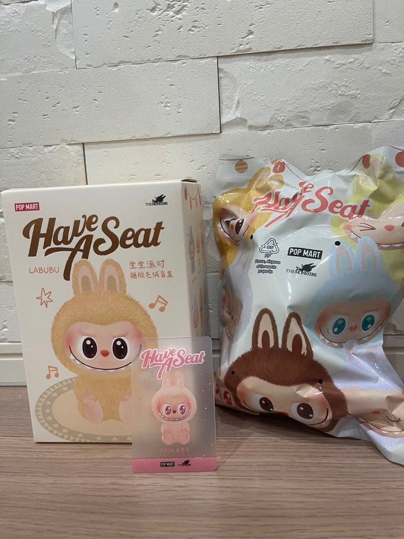 LABUBU THE MONSTERS Have a Seat 2点セット - メルカリ