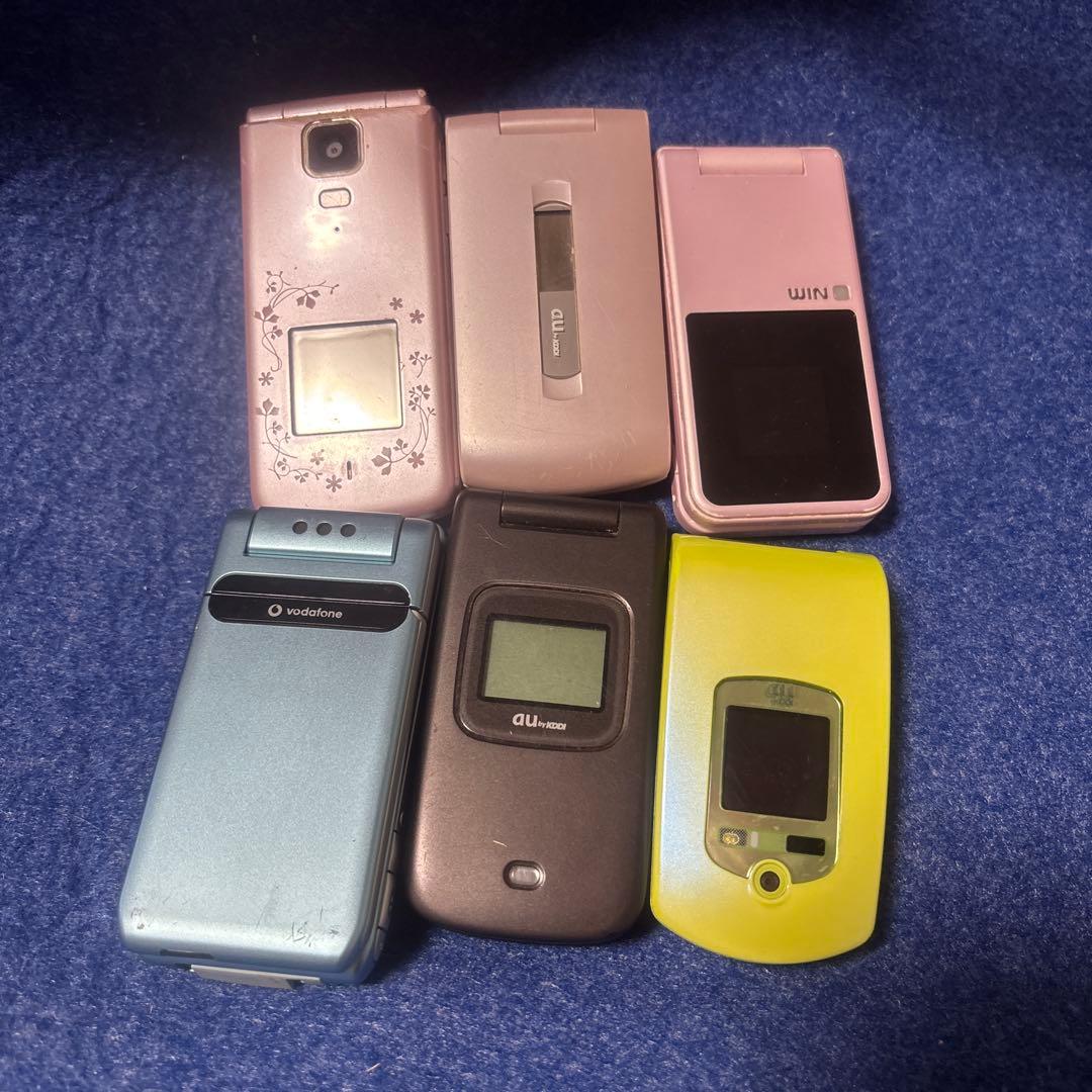 ガラケー 折りたたみ携帯 旧携帯 au等 ジャンク品 まとめ売り - メルカリ