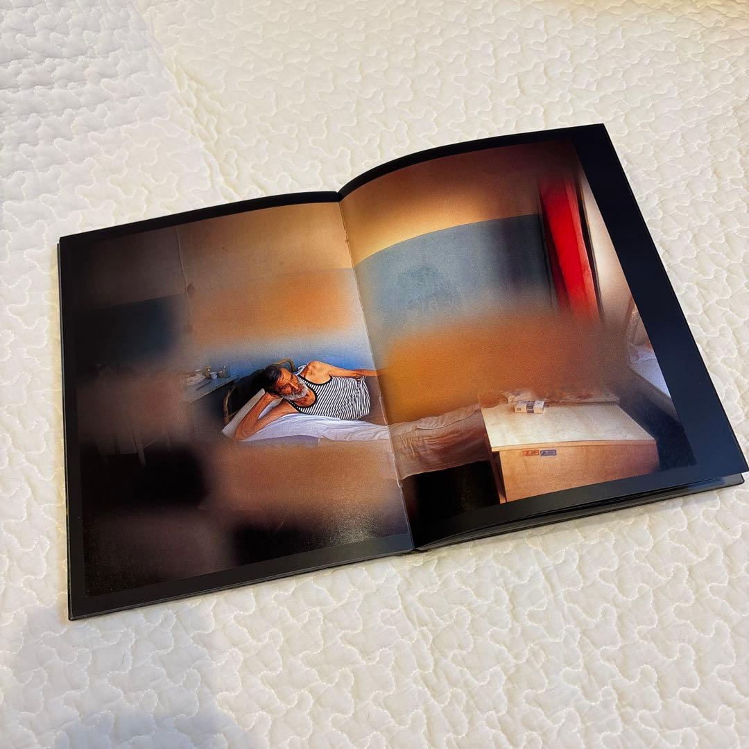 アート・デザイン・音楽 Jonas Bendiksen \"Satellites\"