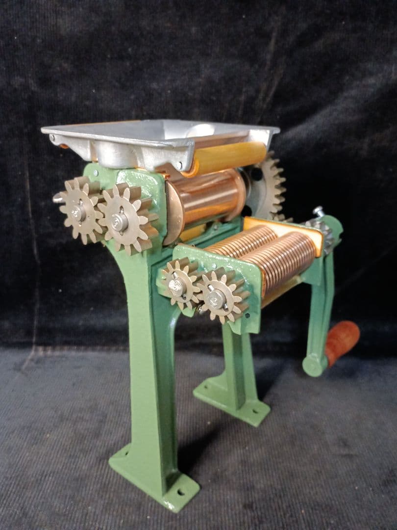 衛生的小野式製麺機1型　2.2mm レストア済み　ベース板無し