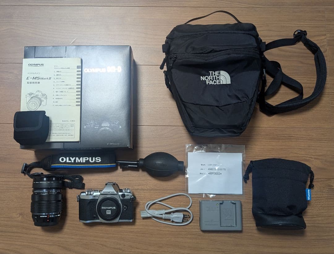 OLYMPUS OM-D E-M5 MarkIIフルセット シャッター回数311 - メルカリ