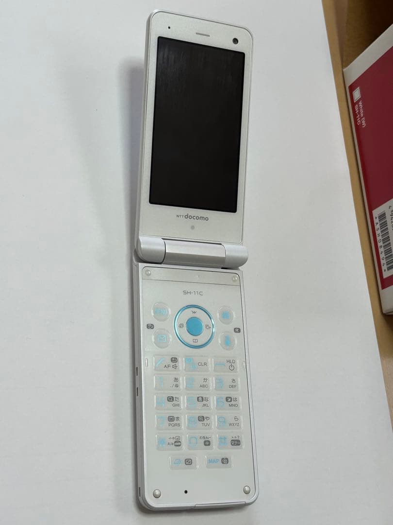 docomo ドコモ SH-11C ホワイト 美品 携帯 ガラケー - メルカリ