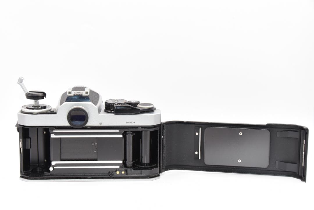 ■ 美品 ■ニコン Nikon FE2 ボディ《露出、シャッターOK》