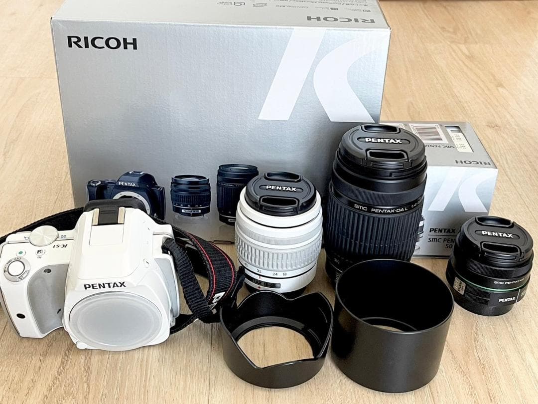 PENTAX K-S1 300ダブルズームキット + 50mm単焦点レンズ Amazon.co.jp: RICOH デジタル一眼レフ PENTAX K-S1 300ダブルズーム