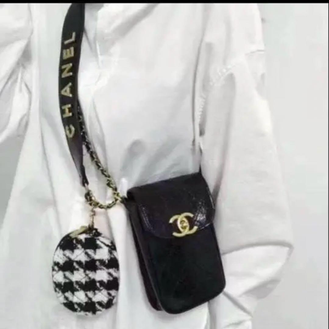 非売品 シャネル ノベルティ スマホポーチ ミニバッグ 斜め掛け - メルカリ