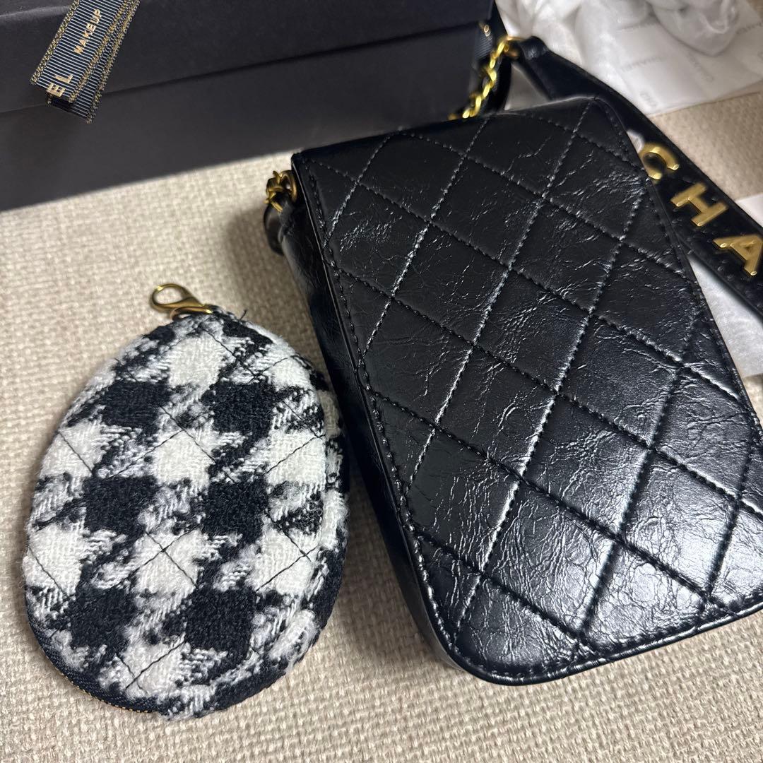 非売品 シャネル ノベルティ スマホポーチ ミニバッグ 斜め掛け - メルカリ