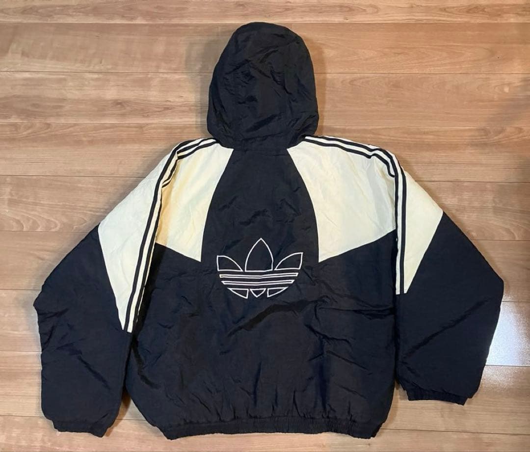 old adidas 古着 80s 刺繍ロゴ 中綿アウター 黒ジャケット 常田 old adidas 古着 80s 刺繍ロゴ 中綿アウター 黒ジャケット 常田 old