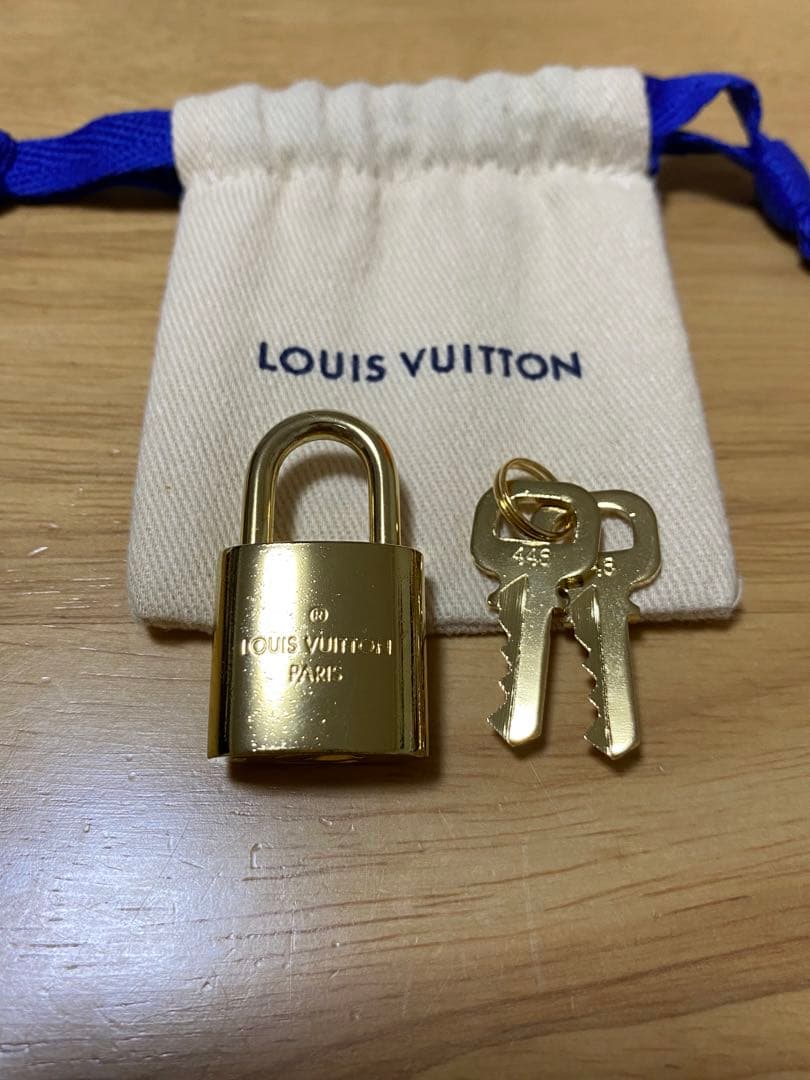 正規品 ルイヴィトン パドロック 南京錠 カデナ 鍵 No.446 - メルカリ