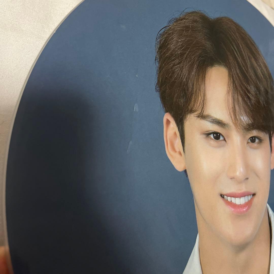 ミンギュ うちわ セット セブチ SEVENTEENの通販はau PAY マーケット