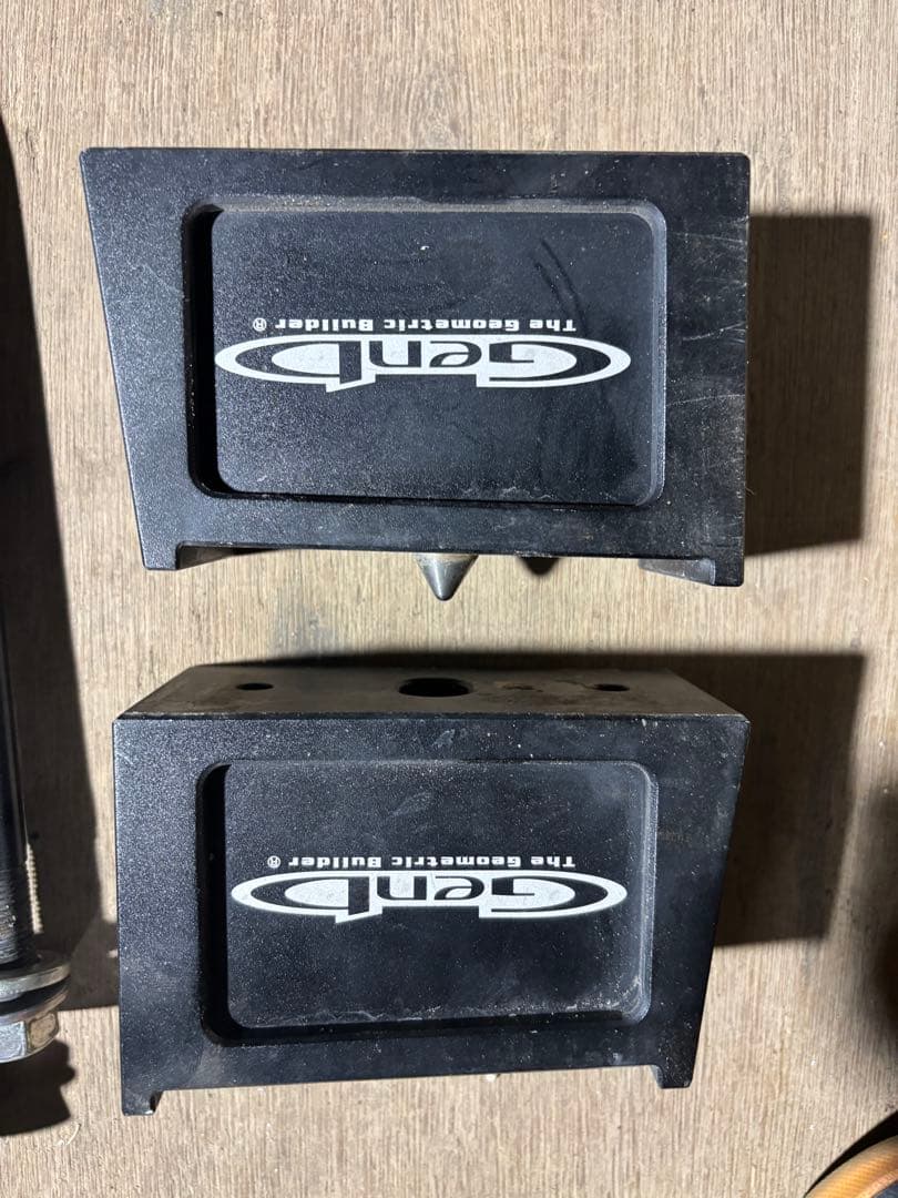 ハイエース　玄武　3インチダウンブロックUボルトセット　GENB -75ミリ