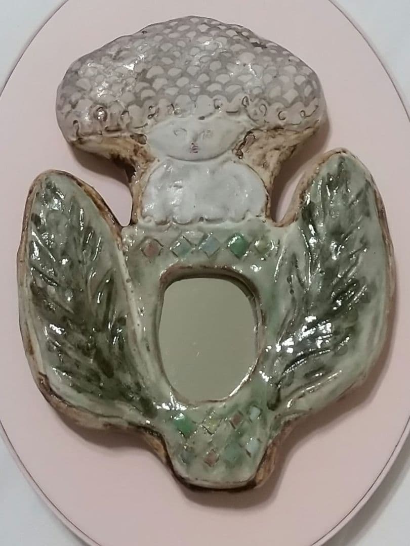 ♡ミシャコシャ壁掛けミラーピンク髪の可愛い女の子作家陶器作家置物作家ぬいぐるみ ♡ミシャコシャ壁掛けミラーピンク髪の可愛い女の子作家陶器作家置物