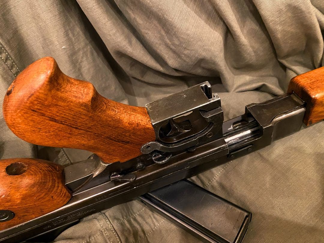 絶版名銃 未発火 東京CMC トンプソンM1 発火モデルガン 動作◎ SMG適合