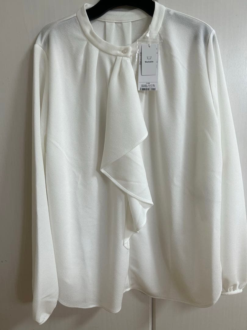 自由区最新作アム全ジャージーブラウス - メルカリ