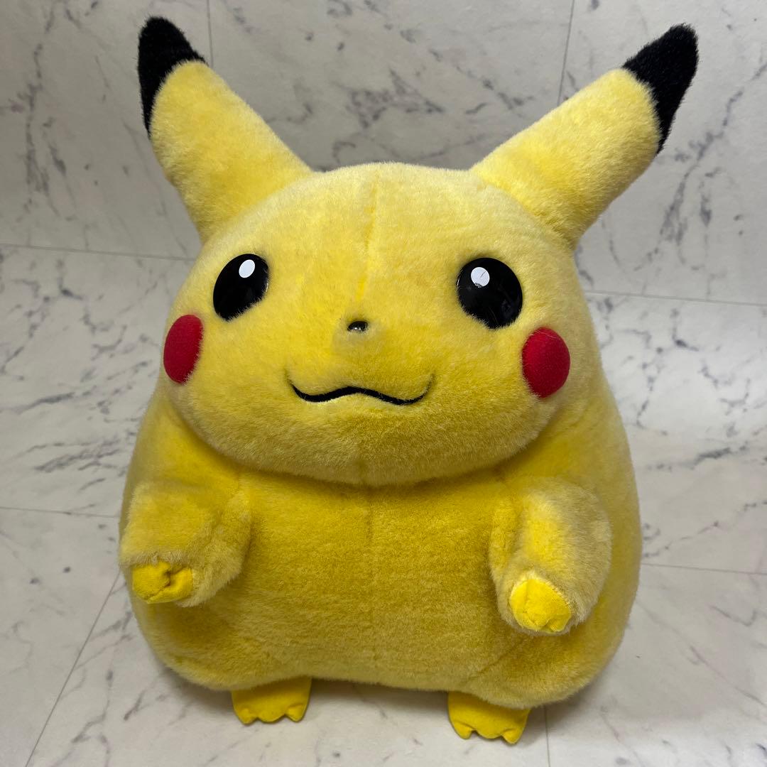 激レア！ tomy 初代 等身大 ピカチュウ ぬいぐるみ - メルカリ