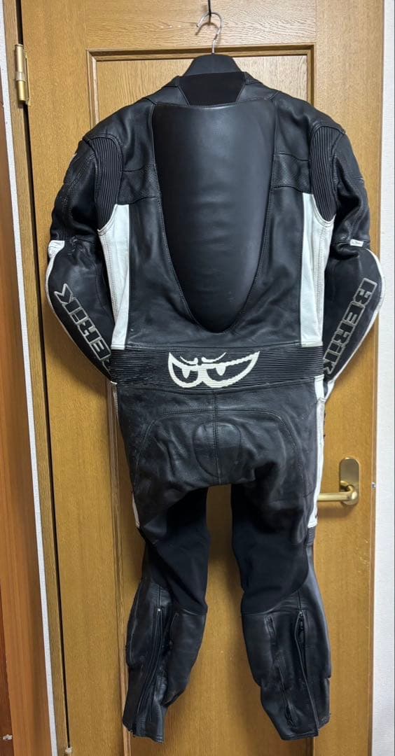 ベリック] LS1-9126-BK MFJ公認 レーシングスーツ おまけ付き - メルカリ