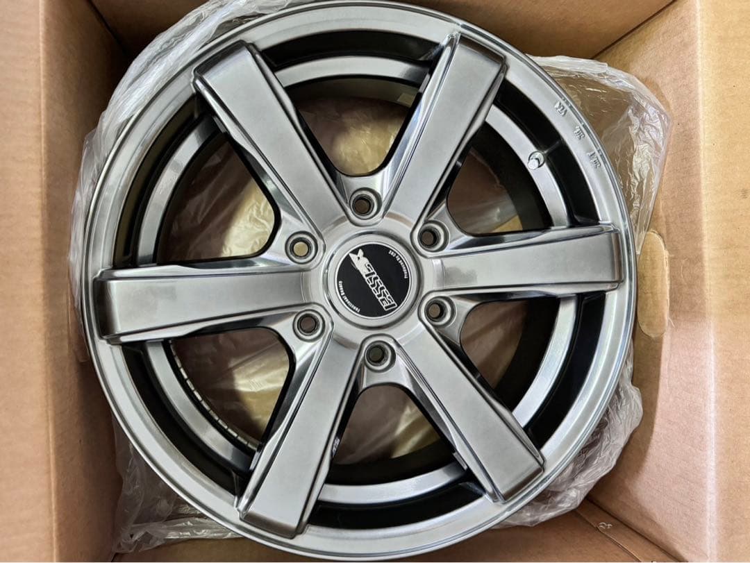 11062様専用】CRS ESSEX ハイエース ホイール 17インチ 4本 - メルカリ