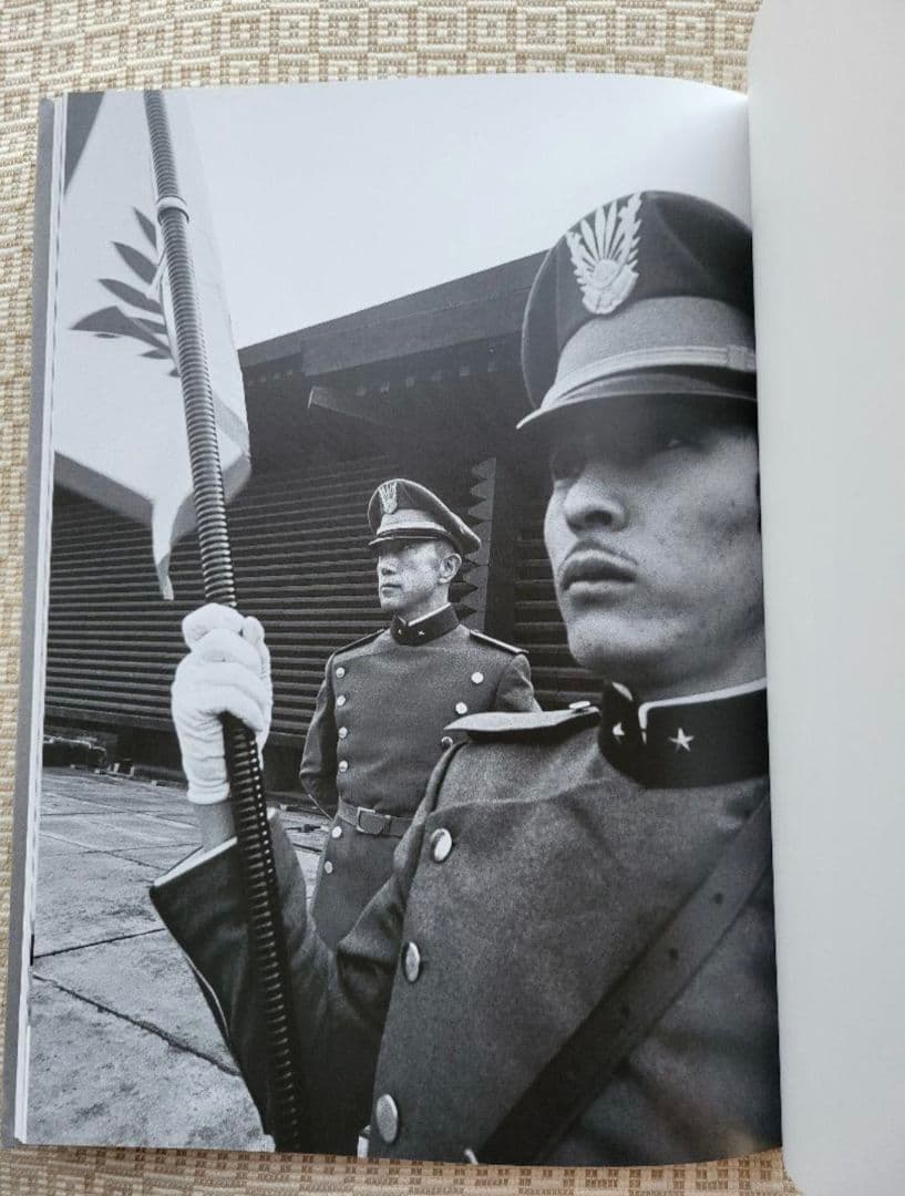 三島由紀夫 男の死 THE DEATH OF A MAN 篠山紀信 新品未開封品 - メルカリ