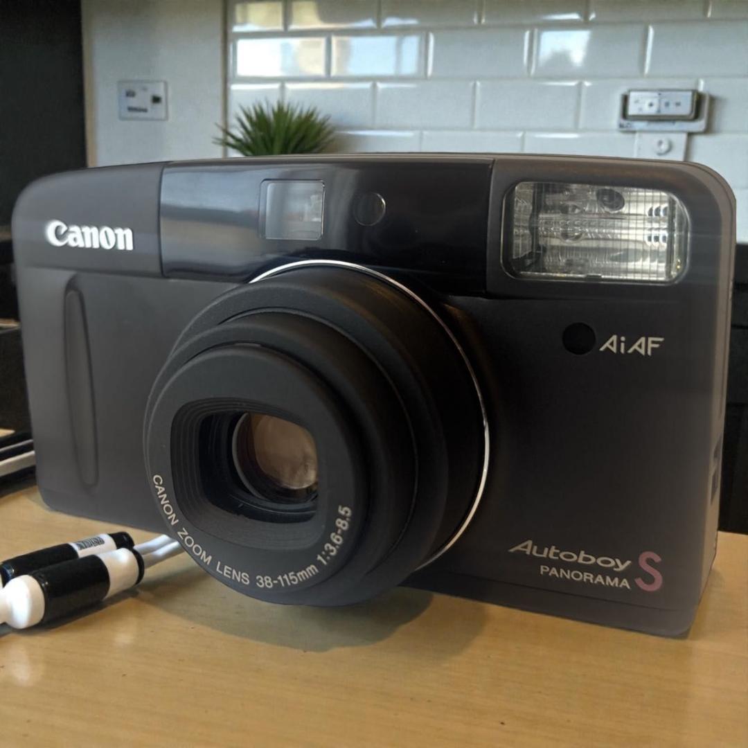 完動超美品】Canon Autoboy S Panorama 人気色ブラック - メルカリ
