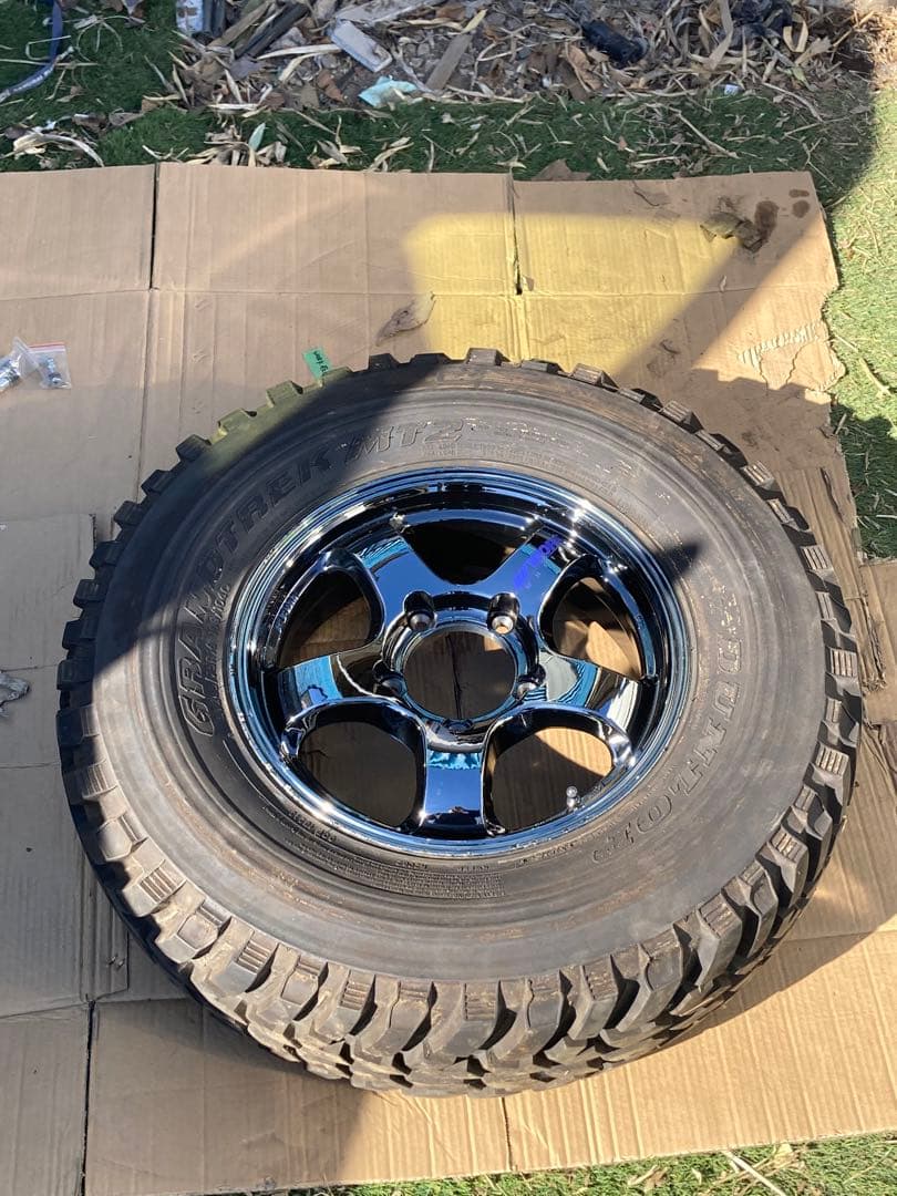 未使用品　WORK 16インチ 5.5J ホイール　タイヤ1本組み　ジムニー等