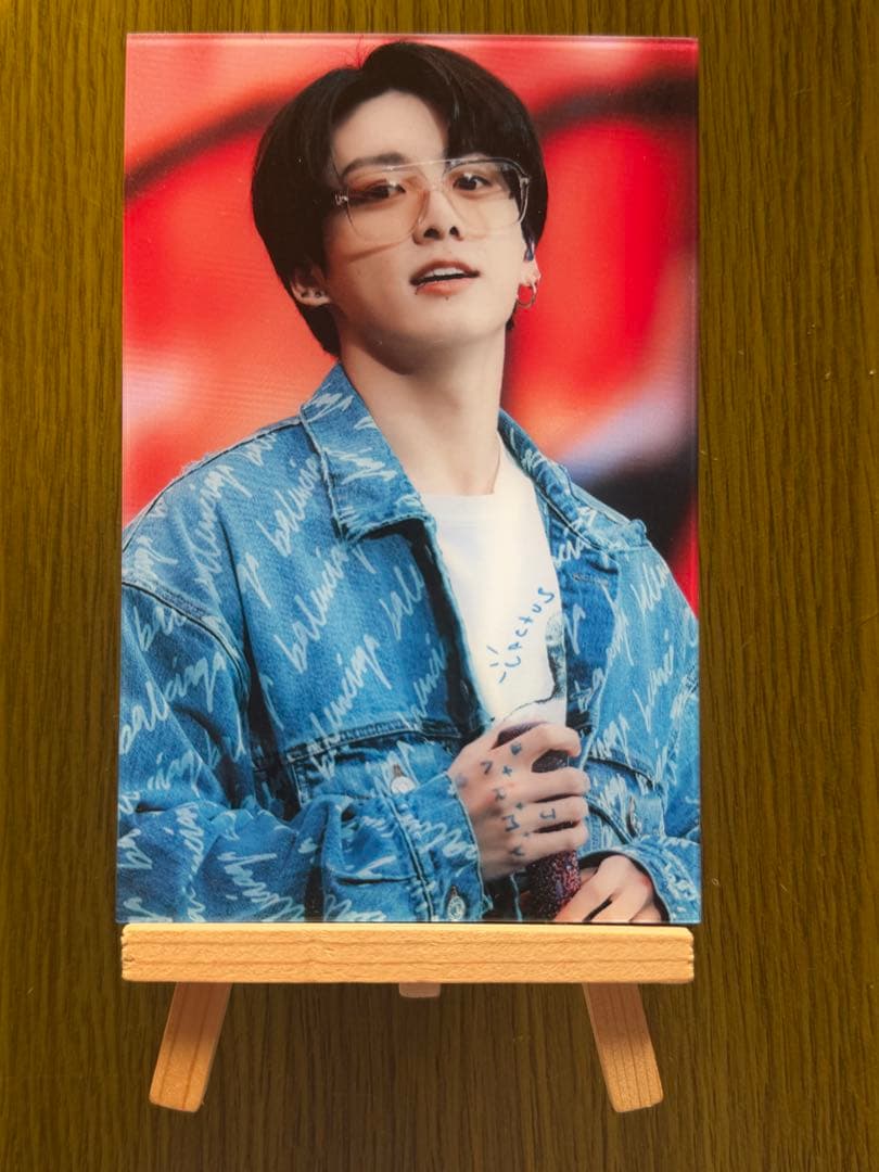 BTS ジョングク アクリル額縁 マスタニム ミニイーゼル付き グク