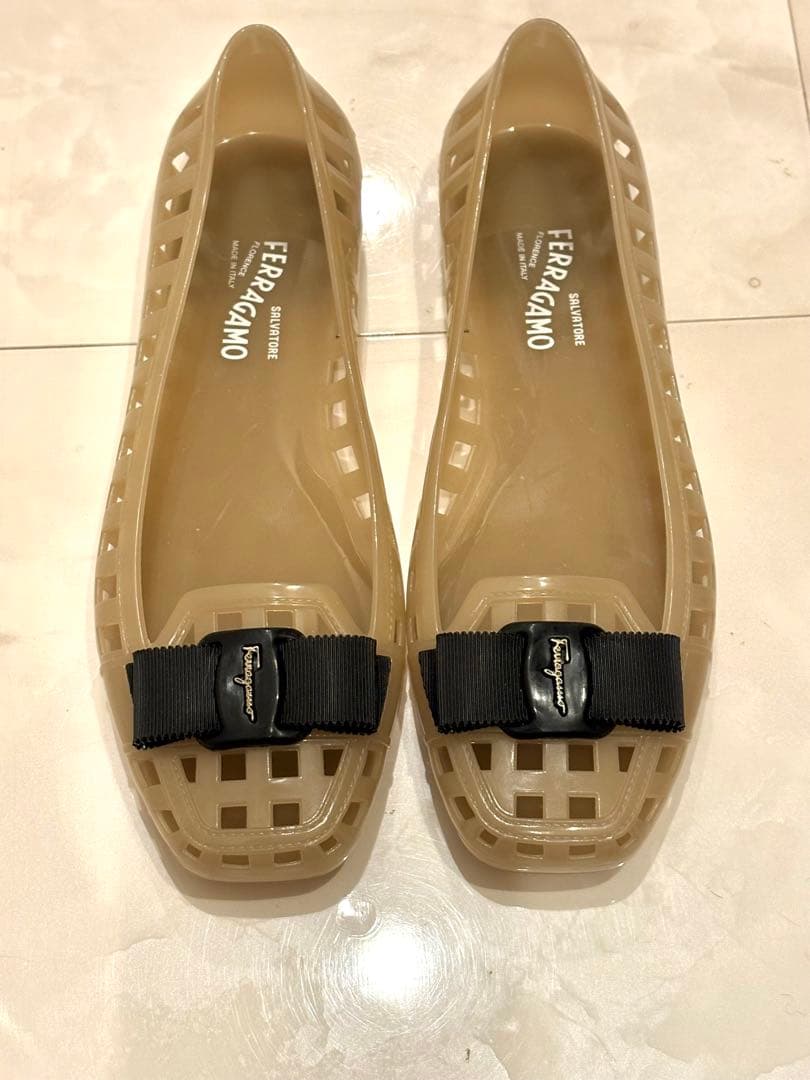 Ferragamo ラバー　フラット　シューズ ベージュ37 フェラガモ ラバーシューズ Salvatore Ferragamo JELLY サルバトーレ
