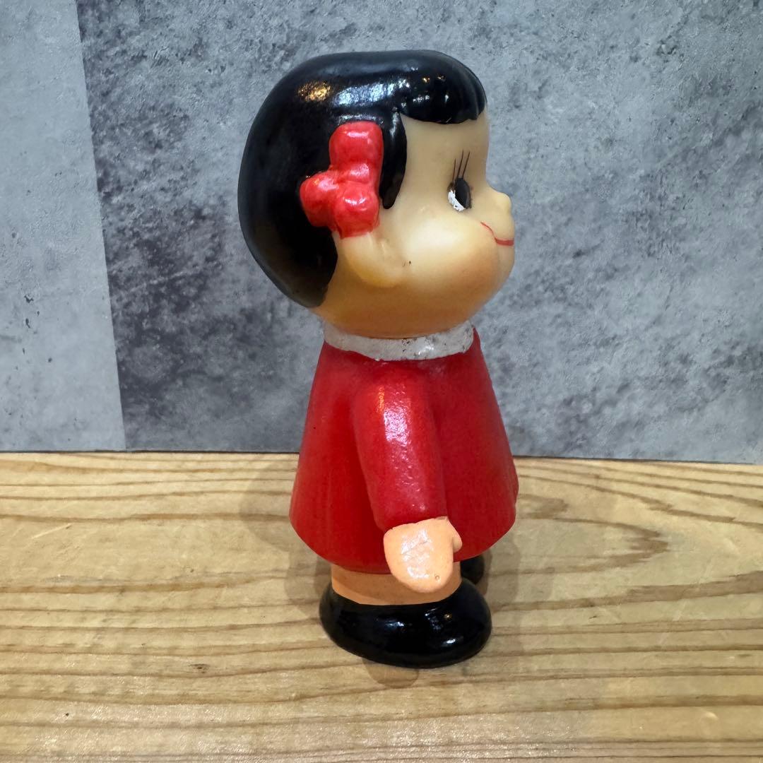 ペコちゃん 人形 ソフビ 園児服 不二家 当時物 レア 9㎝ - メルカリ