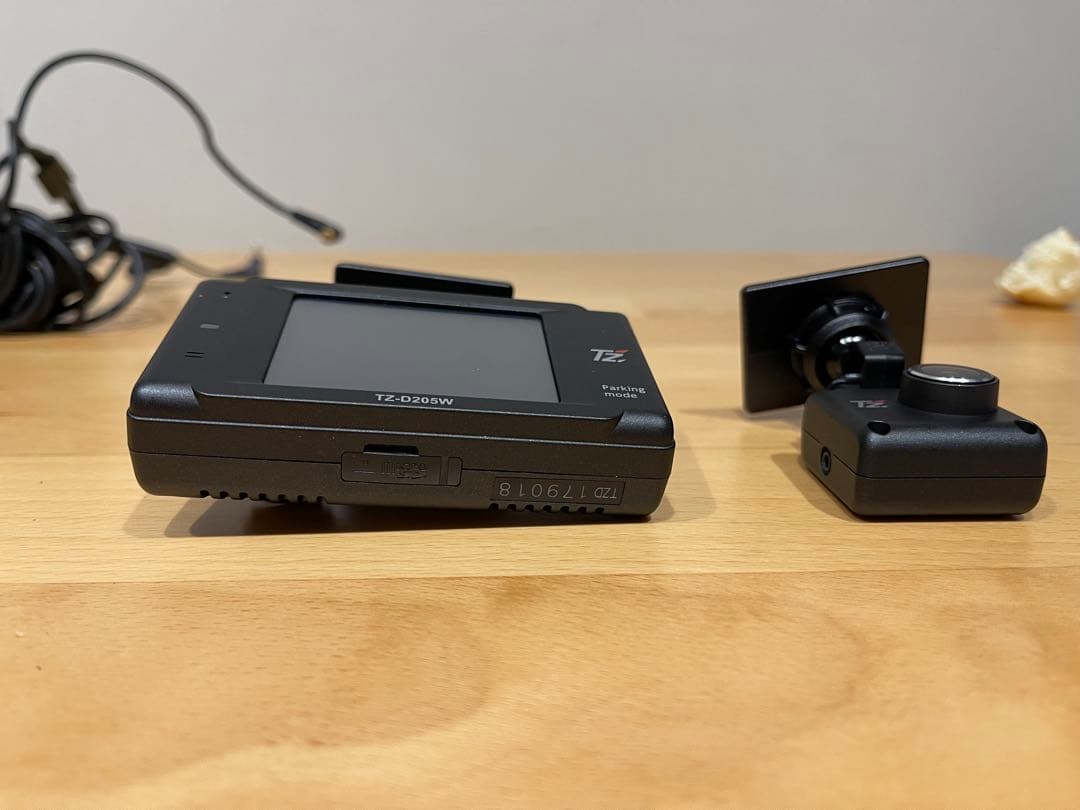 セルスター　ドライブレコーダー TZ-D205W -Y-