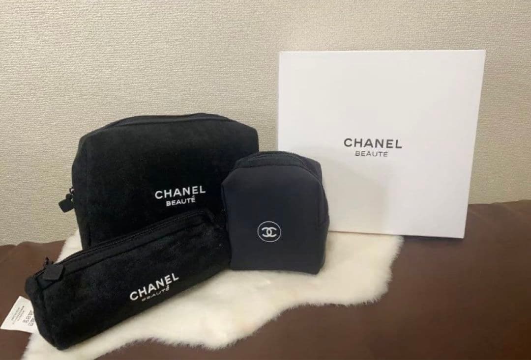 CHANEL BEAUTE 2025 最新ノベルティポーチ 3種類3点セット - 小物