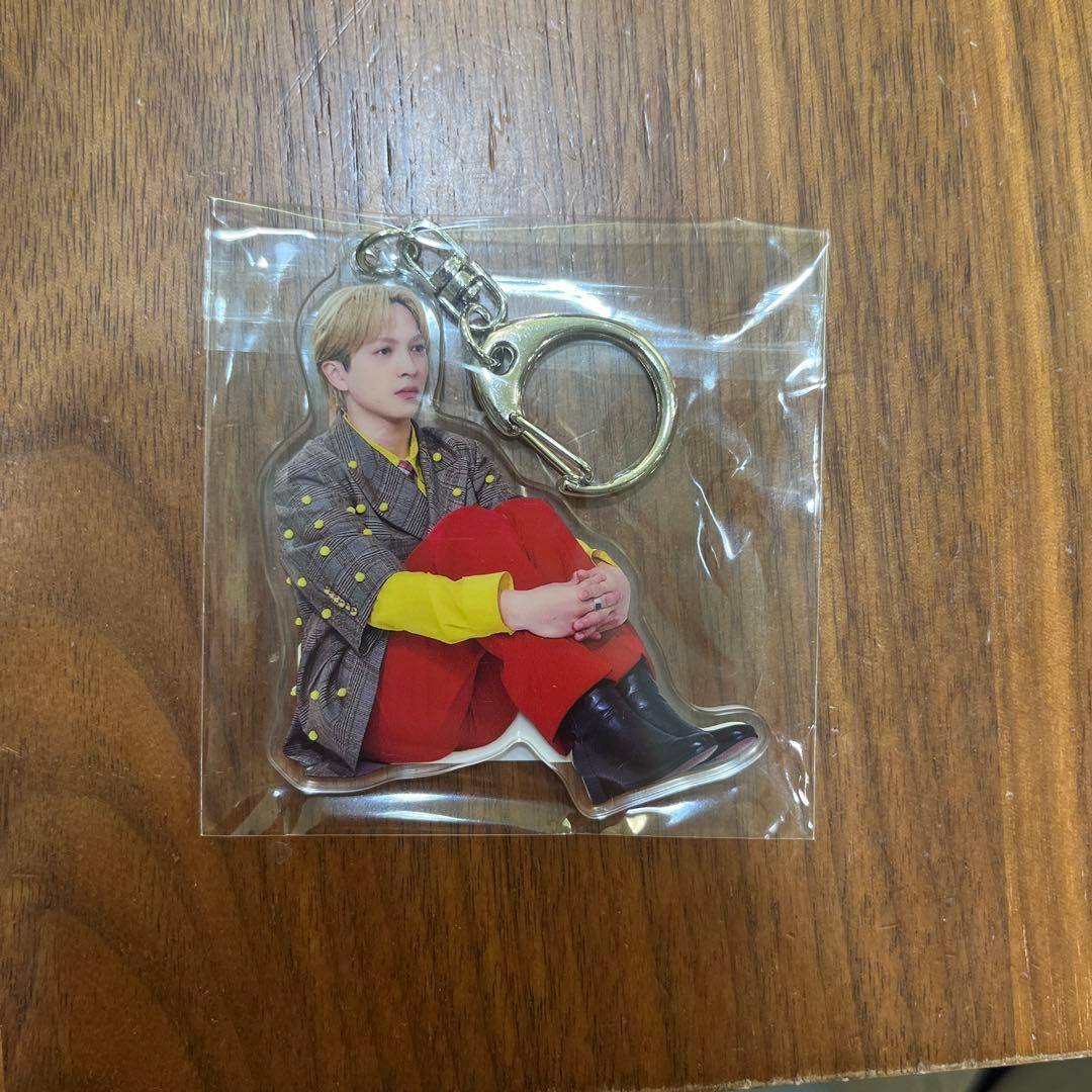 M!LK 吉田仁人 おすわりアクキー - メルカリ