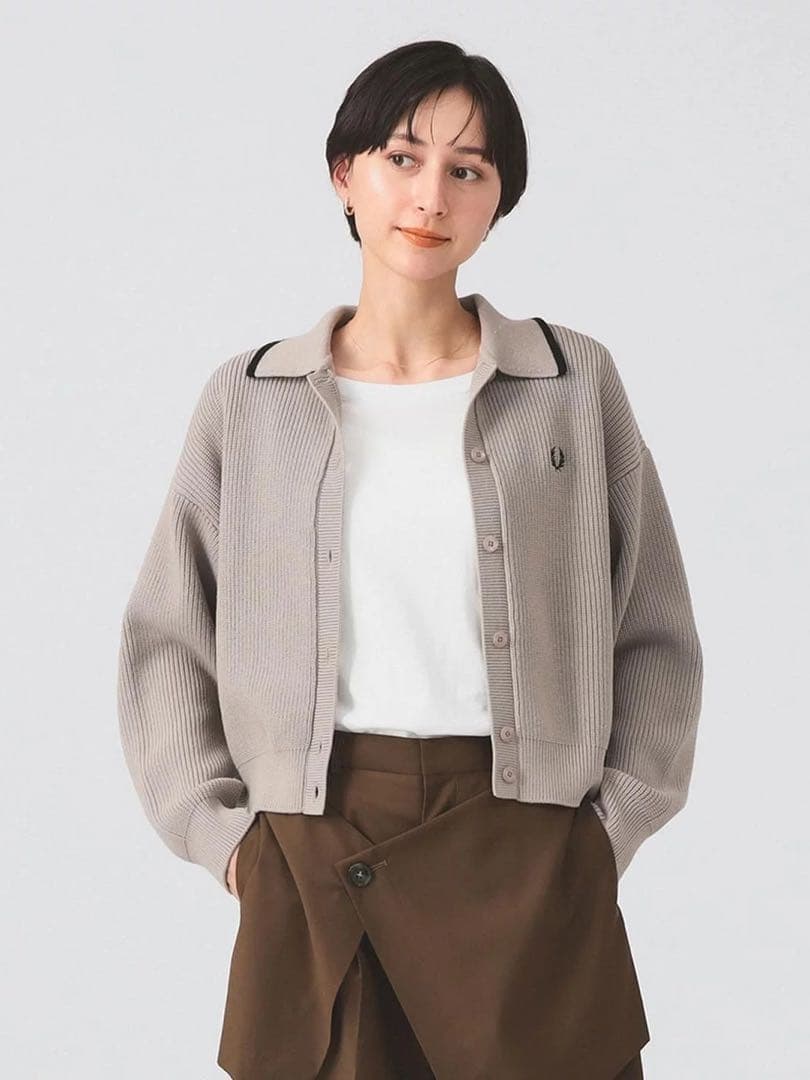 新品FRED PERRY × Ray BEAMS / 別注 カラー カーディガン Ray BEAMS（レイビームス）の「FRED PERRY × Ray BEAMS / 別注 カラー