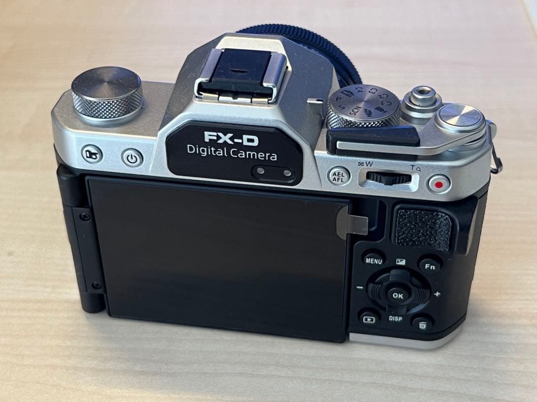 YASHICA FX-D300デジタルフィルムシミュレーションカメラ - メルカリ