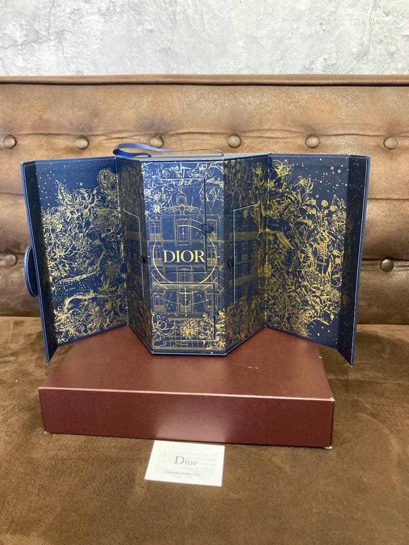 Dior　ディオール　 コスメ セット　　クリスマスコフレ ディオール×クリスマスコフレ2022】大人気「サンク クルール