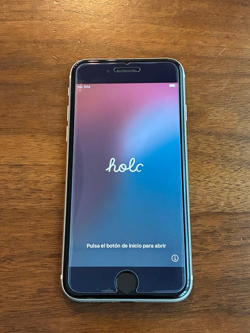 Apple iPhone SE2 ホワイト 本体 - メルカリ