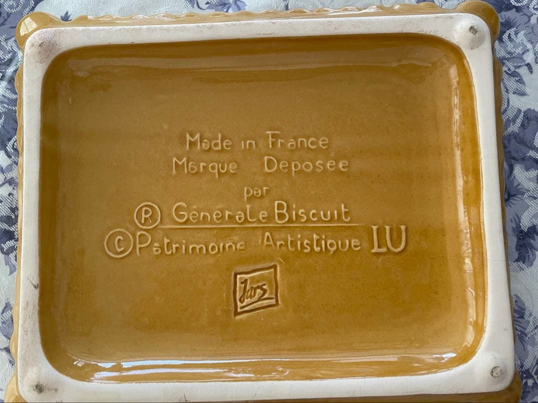 訳あり LU PETIT BEURRE ビスケット型 陶製 鍋敷き プレート - メルカリ